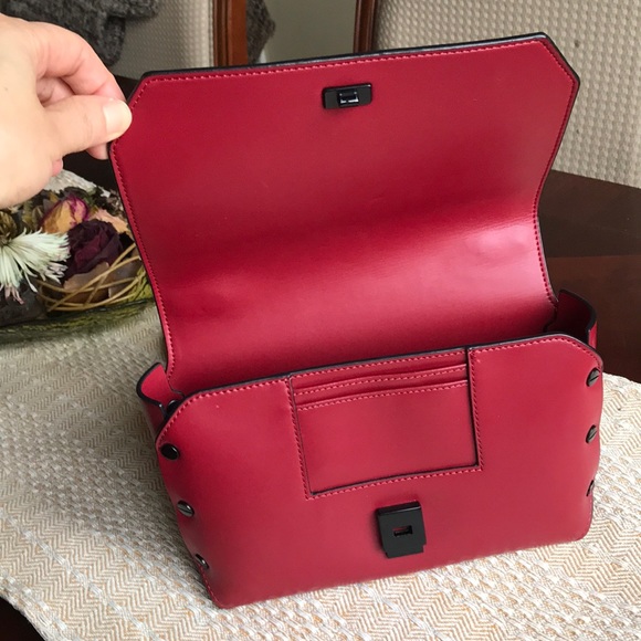 Charles & Keith crossbody bag - Picture 5 of 7